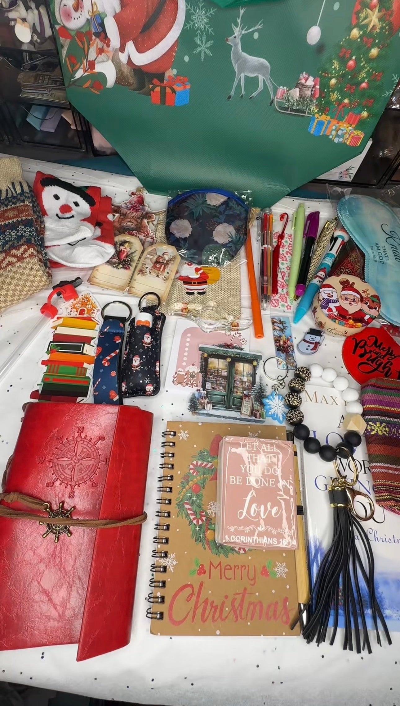 30 Item Mixed Bundle